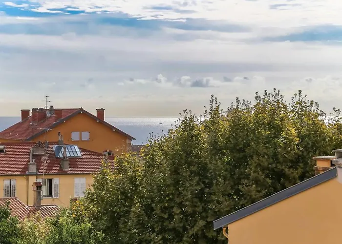 Apartment Le Provencal Welkeys Antibes